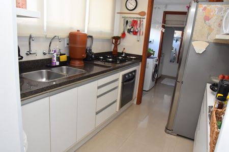 Apartamento à venda com 85m², 2 quartos e 1 vaga Apartamento à venda com 85m², 2 quartos e 1 vagaCozinha