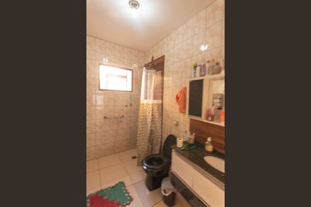 Casa à venda com 144m², 2 quartos e 1 vagaBanheiro