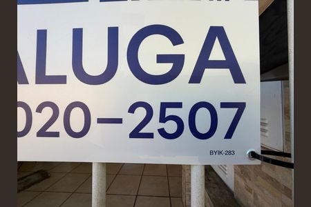 Casa para alugar com 102m², 2 quartos e sem vagaPlaquinha instalada COD BYIK-286