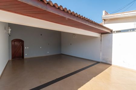 Garagem de casa para alugar com 3 quartos, 400m² em Parque Hongaro, Sumaré