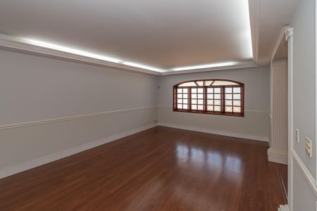 Casa para alugar com 400m², 3 quartos e 2 vagas Casa para alugar com 400m², 3 quartos e 2 vagasSala de TV