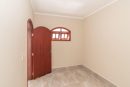 Casa para alugar com 400m², 3 quartos e 2 vagas Casa para alugar com 400m², 3 quartos e 2 vagasQuarto Serviço