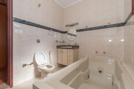 Casa para alugar com 400m², 3 quartos e 2 vagas Casa para alugar com 400m², 3 quartos e 2 vagasBanheiro da Suíte 3