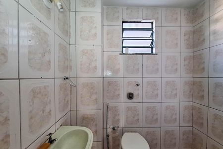 Apartamento para alugar com 75m², 2 quartos e sem vagaBanheiro da Suíte 1