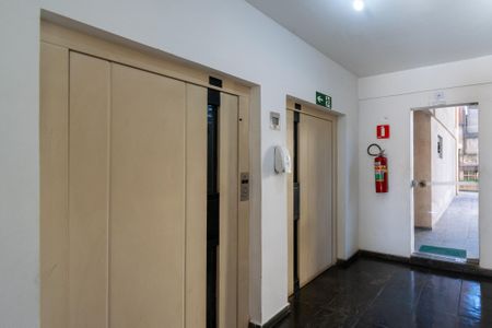 Área comum de apartamento para alugar com 1 quarto, 50m² em Vila Mira, São Paulo