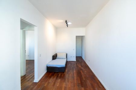 Sala de apartamento para alugar com 2 quartos, 50m² em Vila Mira, São Paulo