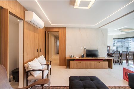 Apartamento à venda com 157m², 4 quartos e 2 vagas Apartamento à venda com 157m², 4 quartos e 2 vagasSala