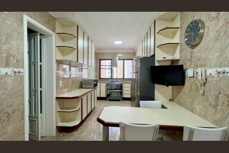 Cozinha de apartamento para alugar com 4 quartos, 210m² em Paraíso, São Paulo
