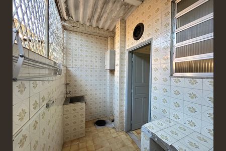 Casa para alugar com 55m², 2 quartos e 1 vagaÁrea de Serviço