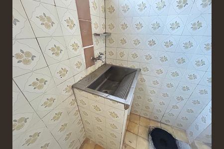 Casa para alugar com 55m², 2 quartos e 1 vagaÁrea de Serviço