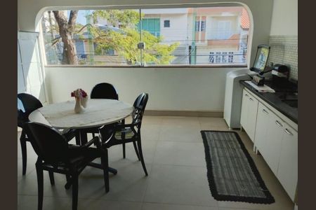 Casa à venda com 192m², 4 quartos e 2 vagas