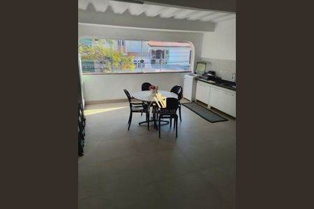 Casa à venda com 192m², 4 quartos e 2 vagas