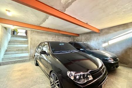Garagem de casa à venda com 2 quartos, 250m² em Vila Fachini, São Paulo