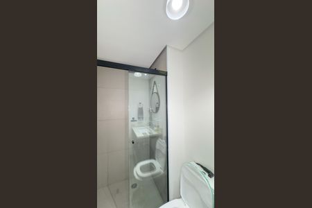 Banheiro de kitnet/studio à venda com 1 quarto, 33m² em Vila Cordeiro, São Paulo