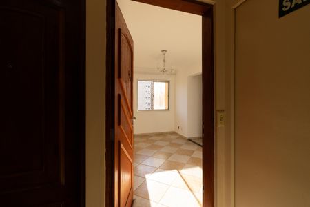 Apartamento para alugar com 55m², 2 quartos e 1 vaga Apartamento para alugar com 55m², 2 quartos e 1 vagaSala