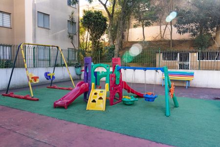 Apartamento para alugar com 55m², 2 quartos e 1 vaga Apartamento para alugar com 55m², 2 quartos e 1 vagaÁrea comum - Playground