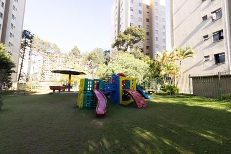 Apartamento para alugar com 55m², 2 quartos e 1 vaga Apartamento para alugar com 55m², 2 quartos e 1 vagaÁrea comum - Playground