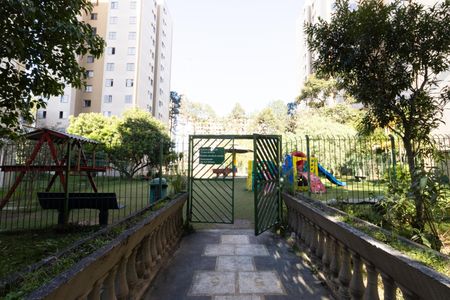 Apartamento para alugar com 55m², 2 quartos e 1 vaga Apartamento para alugar com 55m², 2 quartos e 1 vagaÁrea comum - Playground