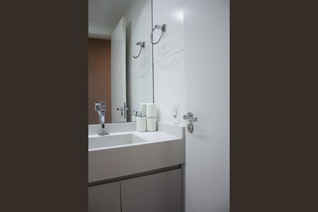 Apartamento à venda com 44m², 2 quartos e sem vaga Apartamento à venda com 44m², 2 quartos e sem vagaBanheiro