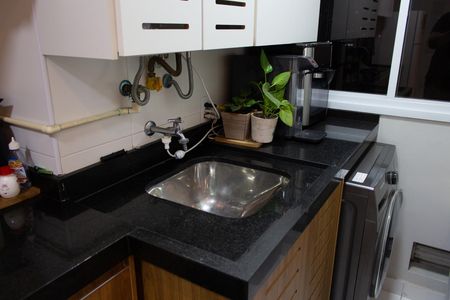 Área de Serviço de apartamento para alugar com 2 quartos, 44m² em Santo Amaro, São Paulo