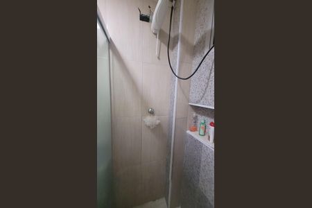 Banheiro de apartamento à venda com 2 quartos, 60m² em Vila Angelina, São Paulo