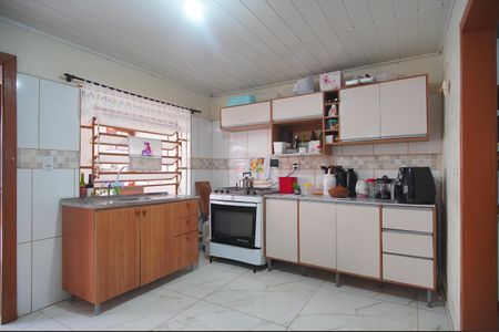 Cozinha 1 de casa à venda com 3 quartos, 180m² em Scharlau, São Leopoldo