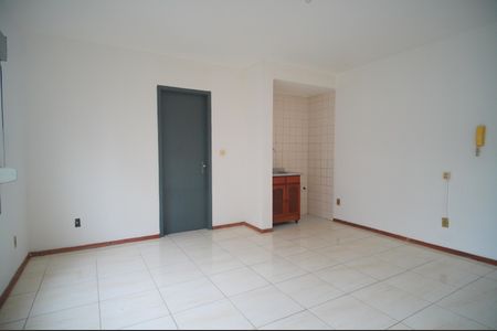 Sala/Cozinha de kitnet/studio à venda com 1 quarto, 28m² em Centro, São Leopoldo