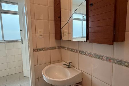 Casa para alugar com 130m², 3 quartos e 2 vagas Casa para alugar com 130m², 3 quartos e 2 vagasBanheiro de Serviço