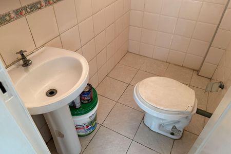 Casa para alugar com 130m², 3 quartos e 2 vagas Casa para alugar com 130m², 3 quartos e 2 vagasBanheiro de Serviço