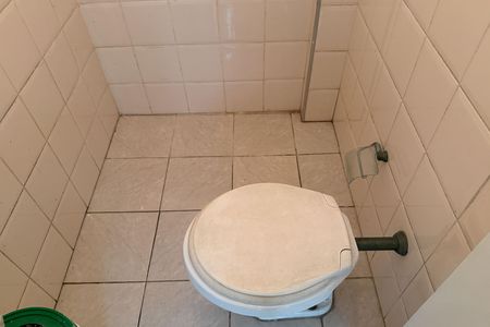 Casa para alugar com 130m², 3 quartos e 2 vagas Casa para alugar com 130m², 3 quartos e 2 vagasBanheiro de Serviço