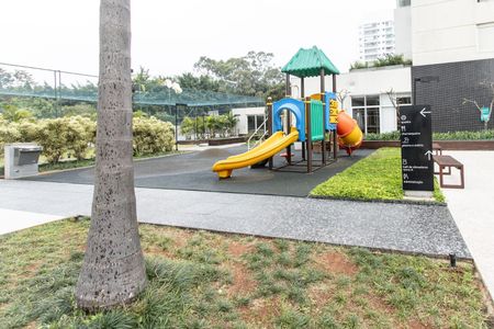 Apartamento para alugar com 134m², 2 quartos e 2 vagasÁrea comum - Playground