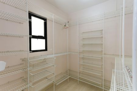 Apartamento à venda com 85m², 2 quartos e 2 vagasCloset da suíte