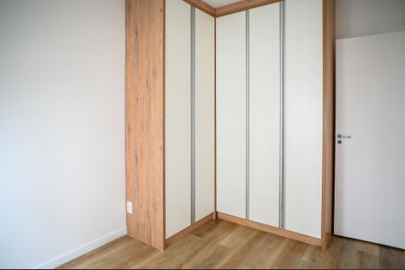 Quarto 2 de apartamento para alugar com 2 quartos, 52m² em Vila Nair, São Paulo