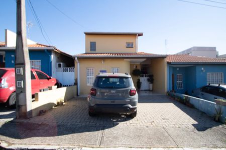 Casa de condomínio para alugar com 125m², 3 quartos e 2 vagas