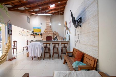 Casa de condomínio para alugar com 125m², 3 quartos e 2 vagas