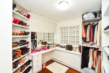 Quarto 2/Closet de casa à venda com 3 quartos, 170m² em Costa E Silva, Porto Alegre