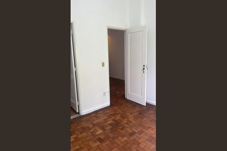 Apartamento à venda com 48m², 1 quarto e sem vaga Apartamento à venda com 48m², 1 quarto e sem vagaÁrea de Serviço