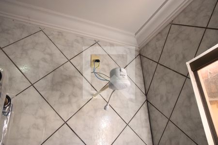 Banheiro de casa à venda com 3 quartos, 600m² em Parque das Flores, Goiânia