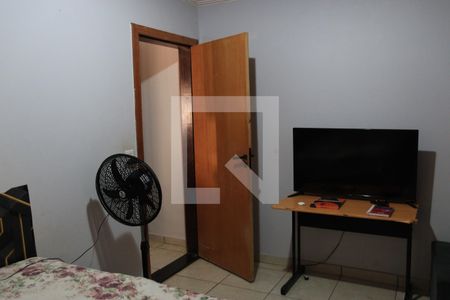 Quarto de casa à venda com 3 quartos, 600m² em Parque das Flores, Goiânia