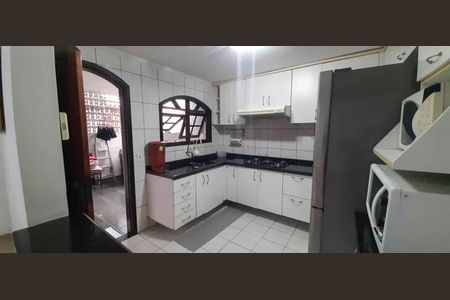Cozinha de casa à venda com 5 quartos, 246m² em Jardim Primeiro de Maio (chacara Fazendinha), Osasco