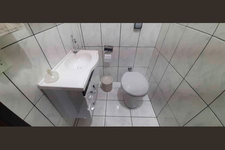 Lavabo de casa à venda com 5 quartos, 246m² em Jardim Primeiro de Maio (chacara Fazendinha), Osasco