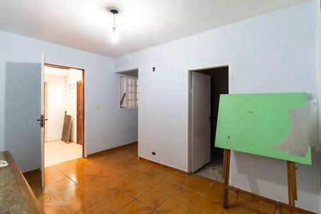 Casa à venda com 2 quartos, 100m² em Vila Babilonia, São Paulo