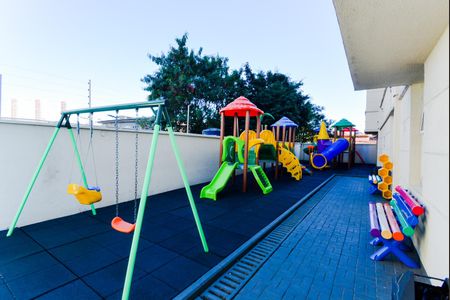 Apartamento para alugar com 55m², 2 quartos e 1 vagaÁrea comum - Playground