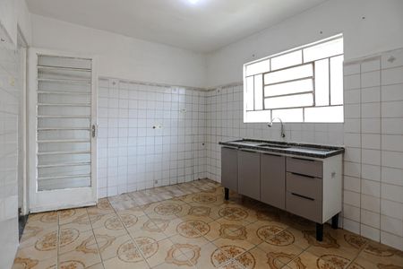 Casa para alugar com 70m², 2 quartos e 3 vagasCozinha