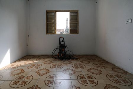 Casa para alugar com 70m², 2 quartos e 3 vagasQuarto 1