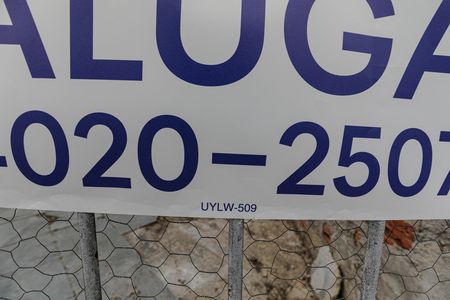 Placa de casa para alugar com 2 quartos, 70m² em Jardim Esperanca, Mogi das Cruzes