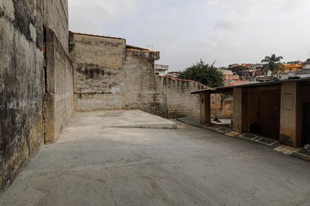 Casa para alugar com 70m², 2 quartos e 3 vagasQuintal