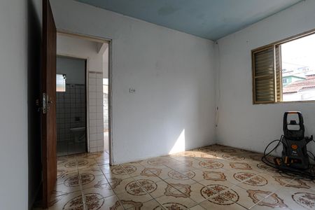Casa para alugar com 70m², 2 quartos e 3 vagasQuarto 1