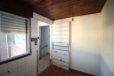 Cozinha de apartamento à venda com 2 quartos, 50m² em Rubem Berta, Porto Alegre
