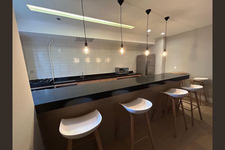Apartamento para alugar com 40m², 2 quartos e sem vagaÁrea comum - Salão de festas